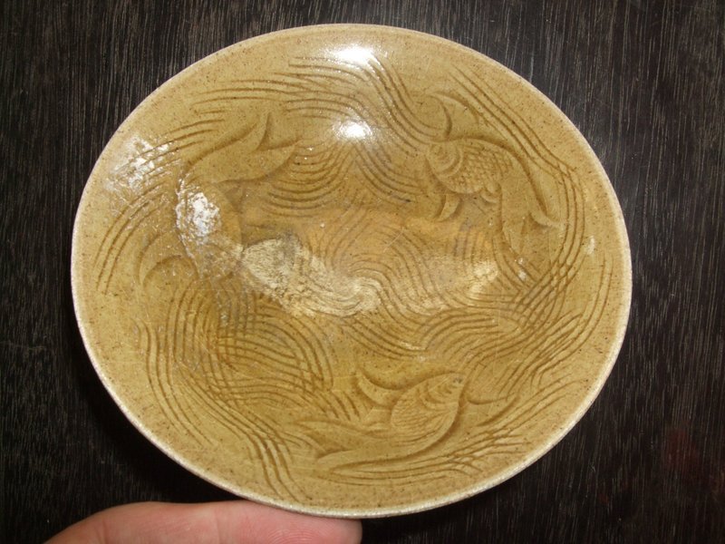 Chinese five dynasties straw glaze olive green  fish bowl