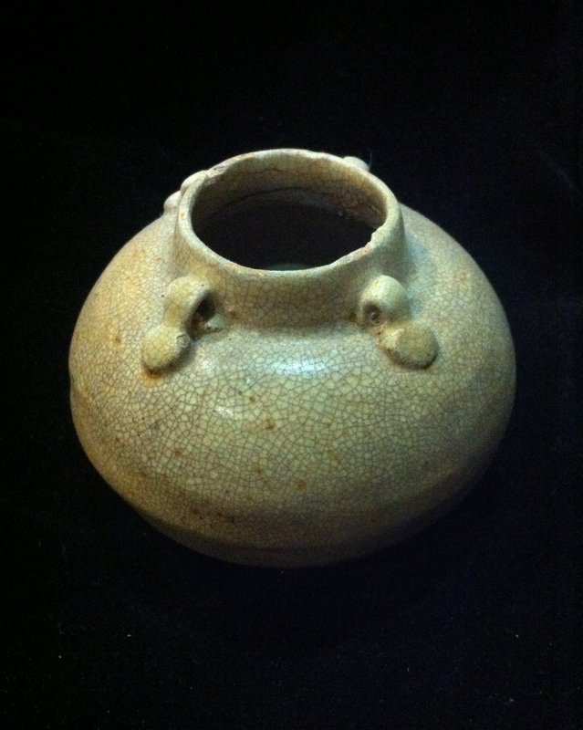 Chinese Late Tang to Five dynasties four lugs jar