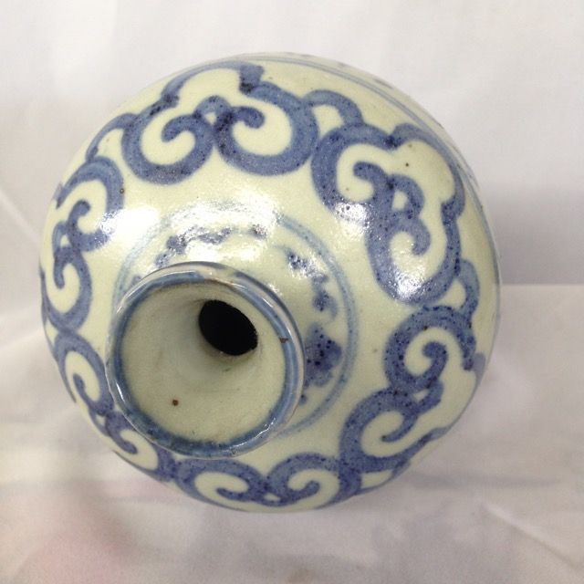 Chinese Blue White Meiping vase