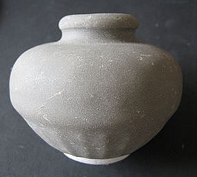 Sung Longquan Celadon Jarlet