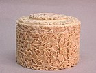 EARLY 19TH C. CHINESE EXPORT CARVED IVORY ROUND BOX