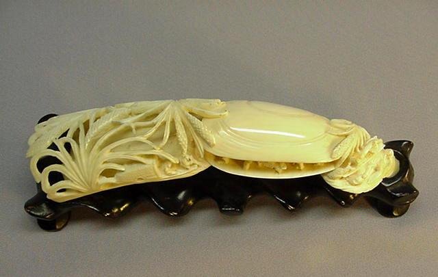 LATE 19TH C. CHINESE HIPPOPOTAMUS TOOTH CARVING
