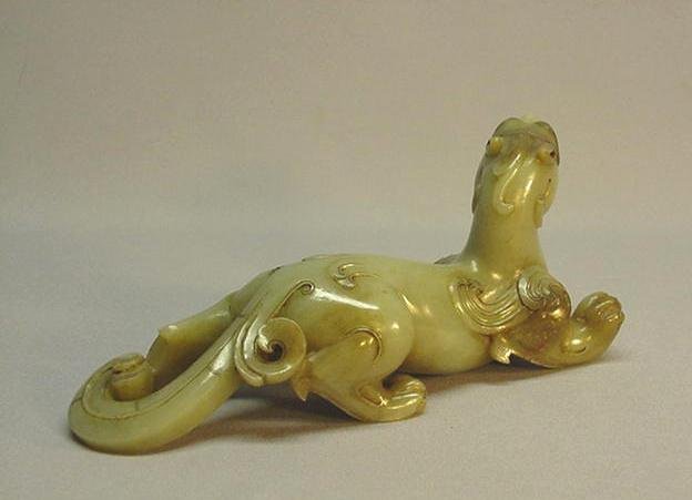 CHINESE 19th CENTURY JADE CARVING OF PIXIU
