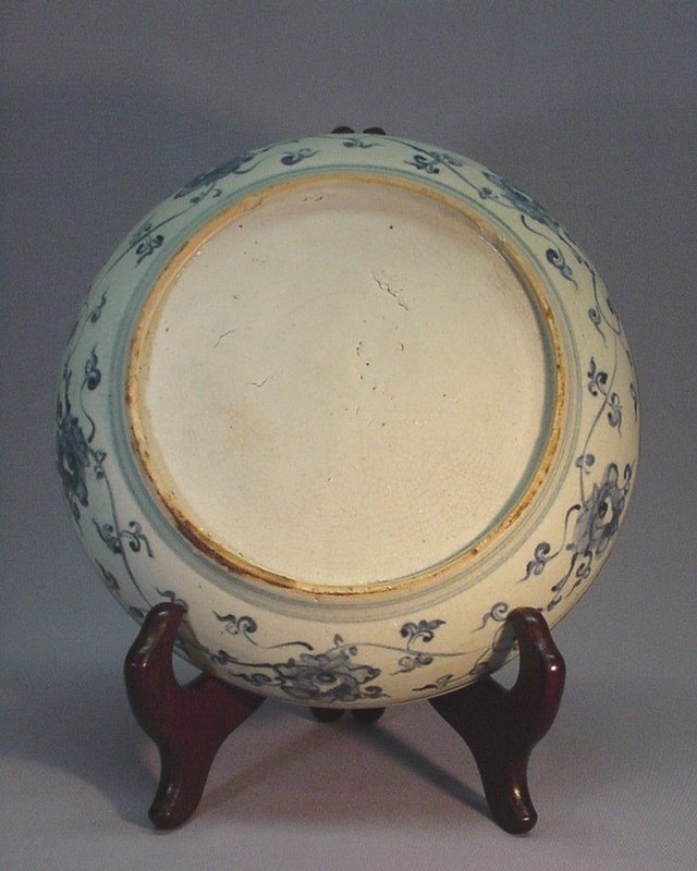 CHINESE EARLY 19TH C. BLUE &amp; WHITE PLATE