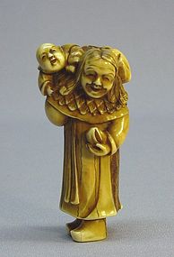 EARLY 20TH C. JAPANESE CARVED IVORY NETSUKE