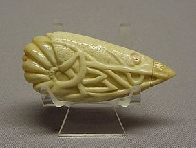 JAPANESE CARVED BONE SNUFF BOTTLE