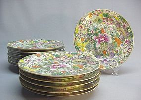 A SET OF TWELVE CHINESE FAMILLE ROSE PLATES