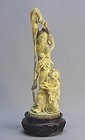 CHINESE IVORY CARVING OF A NOBLE WOMAN