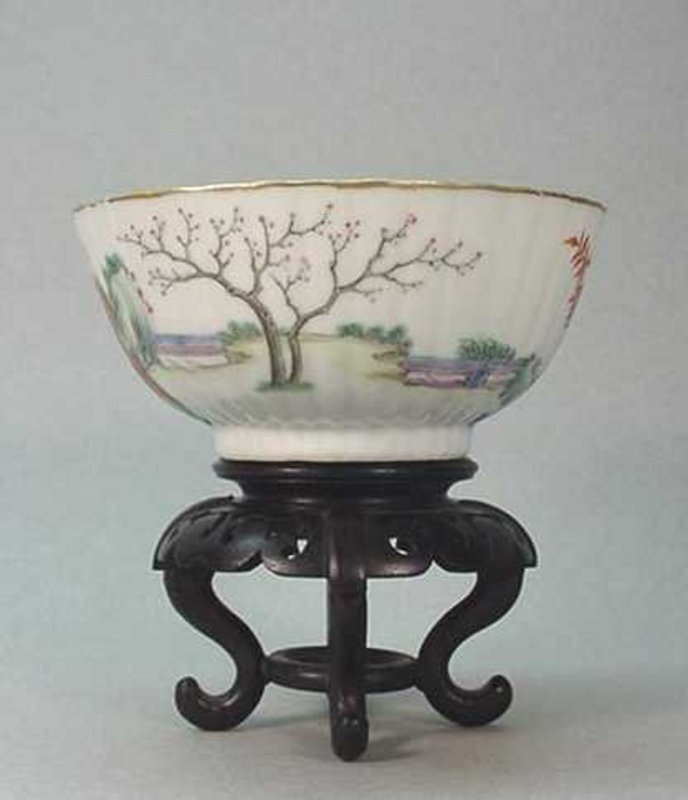 CHINESE LATE QING DYNASTY PORCELAIN RICE BOWL