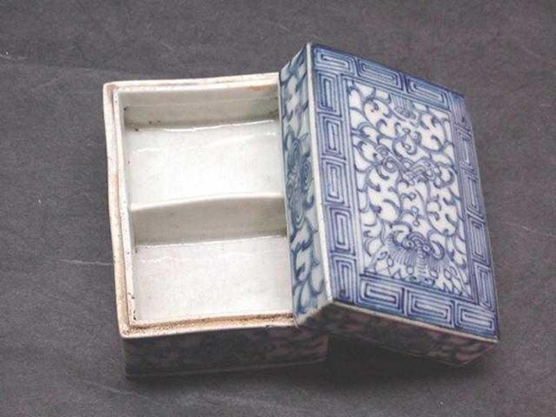 Chinese Blue and White Ink Pan