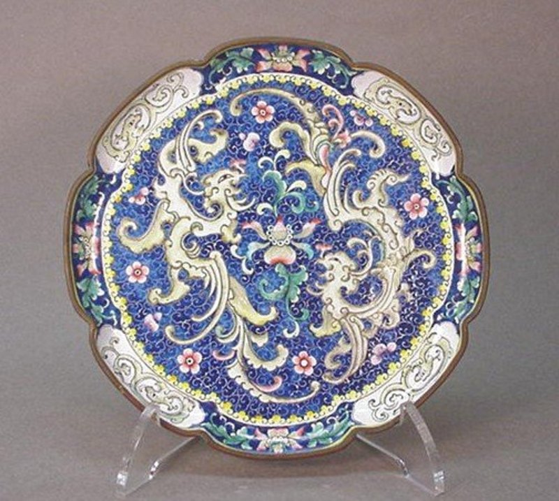 MID 20TH CENTURY CHINESE ENAMEL PLATE