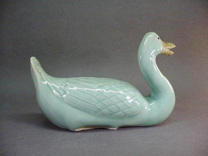 LATE 19TH C. CHINESE EXPORT CELADON DUCK