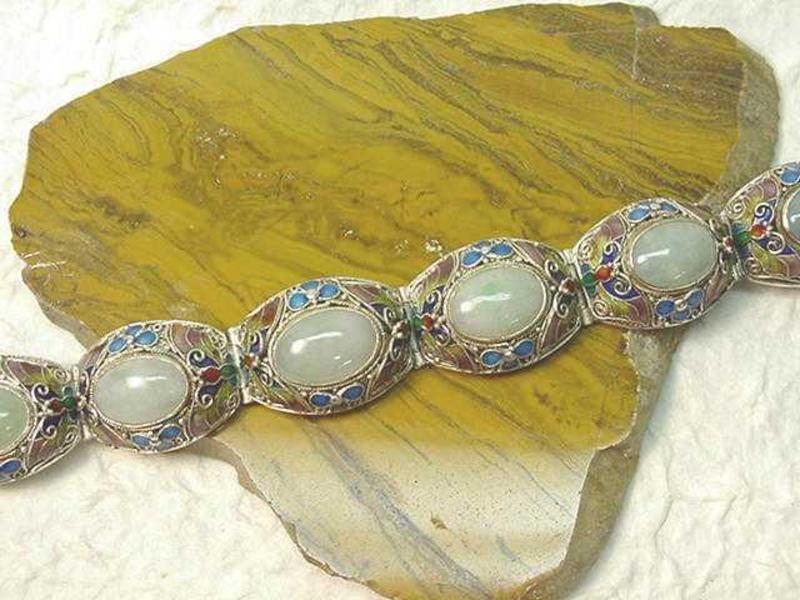 CHINESE CLOISONNE AND JADE BRACELET