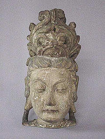 17TH C. CHINESE CARVED WOOD HEAD OF GUAN YIN