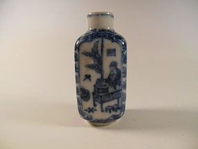 Qing dynasty snuff bottle