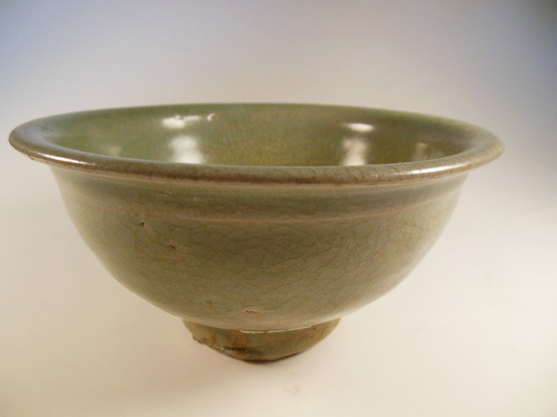 Song Celadon crackled glaze bowl
