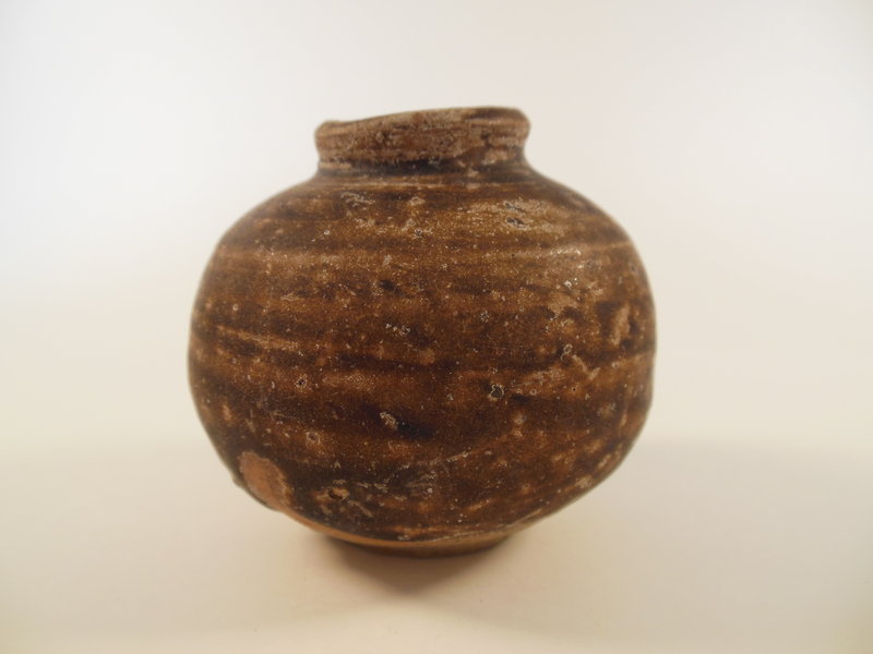 Song Dynasty Brown Glaze Jarlet