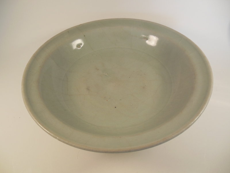 Ming Dynasty light green glaze charger
