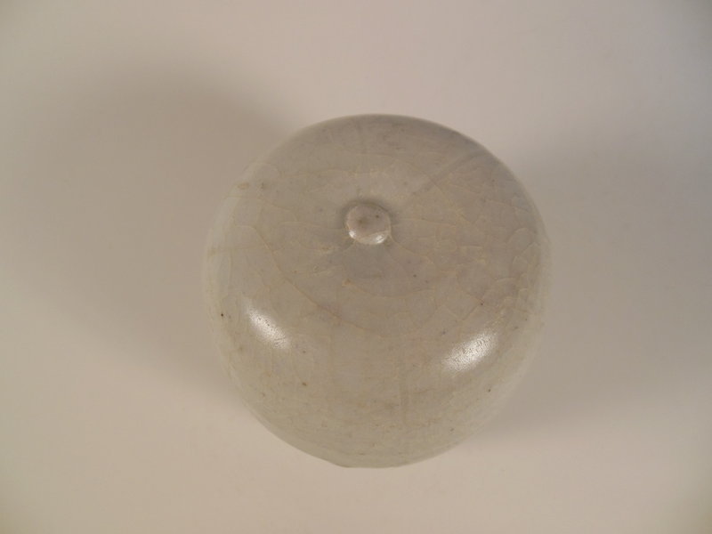 Chinese Melon Shaped White Glaze Box and Cover
