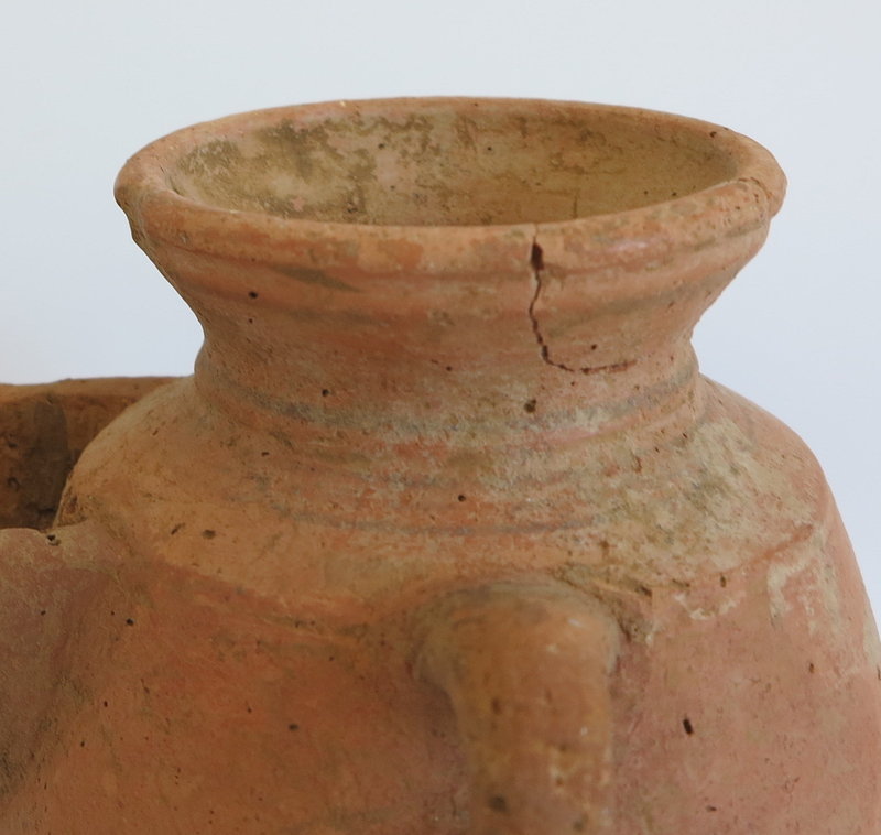 AN EXTERMELY RARE IRON AGE TERRACOTTA WINE STRAINER