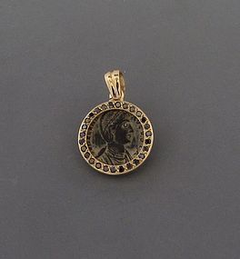 A ROMAN FOLLIS OF HELENA AUGUSTA IN 18K GOLD PENDANT WITH DIAMONDS