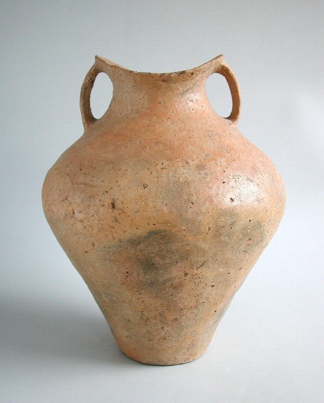 Large Chinese Neolithic Pottery Jar - Siwa Culture (c. 1350 BC)