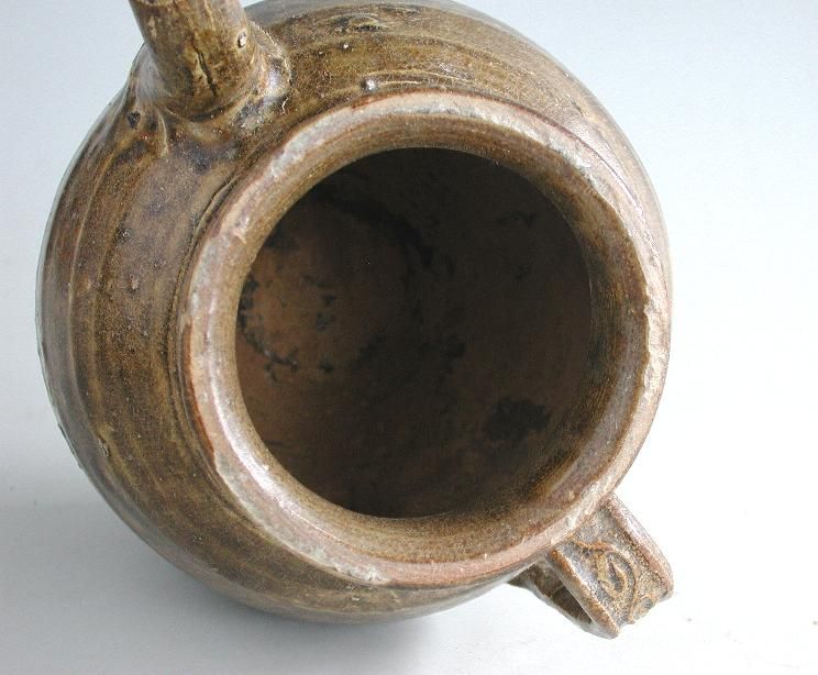 Fine Chinese 9th - 10th Century Stoneware Ewer