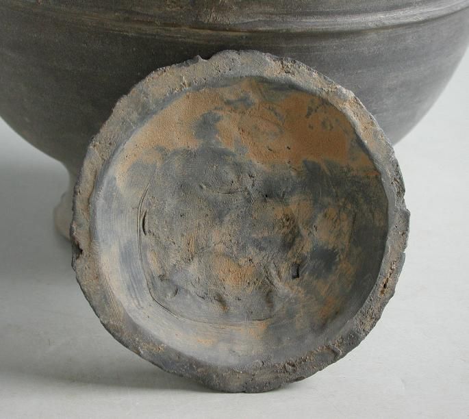 Chinese Han Dynasty Pottery Hu Jar with Dragon Cover
