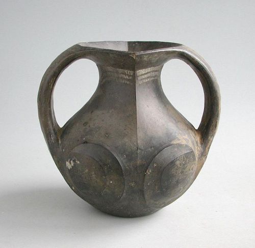 Chinese Han Dynasty Black Pottery Amphora