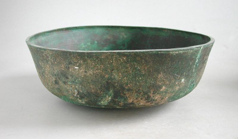 Rare Large Chinese Tang Dynasty Bronze Bowl