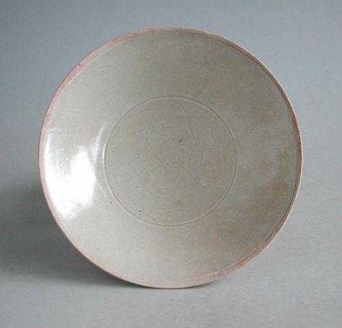 Fine Chinese Song / Yuan Dynasty Qingbai Glazed Porcelain Bowl