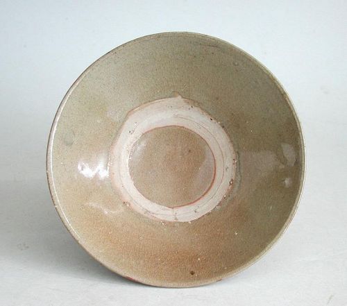Chinese Song / Yuan Dynasty Celadon Glazed Bowl