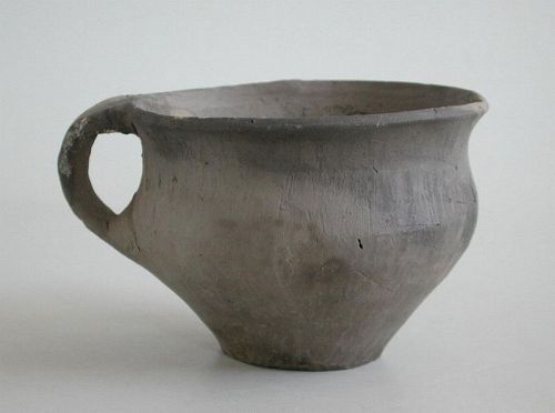 SALE Fine Chinese Han Dynasty Burnished Pottery Cup (206 BC - AD 220)