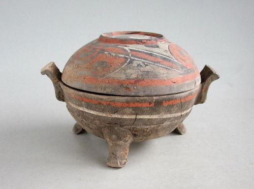 Fine Chinese Western Han Dynasty Painted Pottery Ding (206 BC - AD 8)