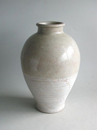 Fine Large Chinese Tang Dynasty Glazed Stoneware Jar (AD 618 - 906)