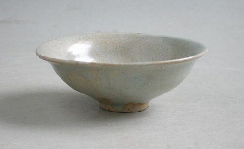 Chinese Song Dynasty Qingbai Glazed Porcelain Tea Bowl