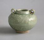 Fine Chinese Song / Yuan / Early Ming Dynasty Longquan Celadon Jarlet