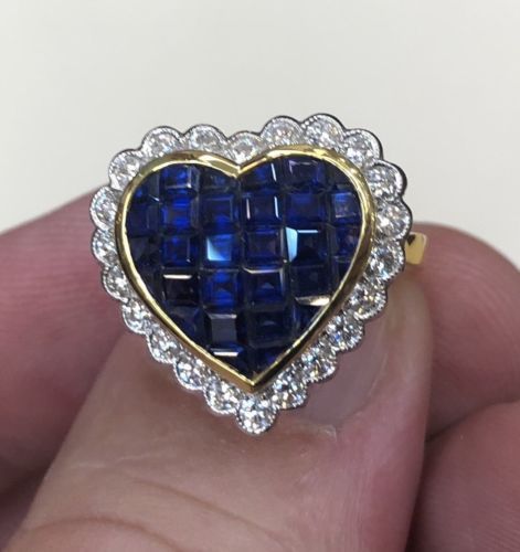 tunning Invisibly Set 4.20ct Blue Sapphire & Diamond Ring 18k Gold
