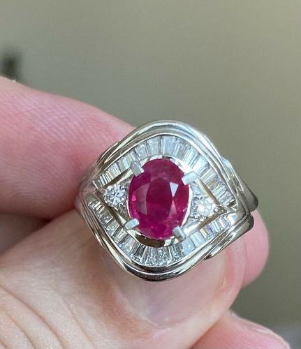 A Beautiful Unheated 1.73ct Burma Ruby & Diamond Ring GRS