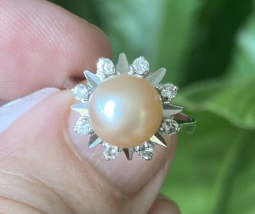A Magnificent 4.00ct Natural Saltwater Pearl & Diamond 18k Ring GIA
