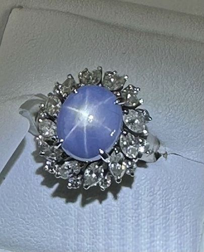 Stunning Sri Lanka 5.80ct Star Sapphire & Diamond Platinum Ring