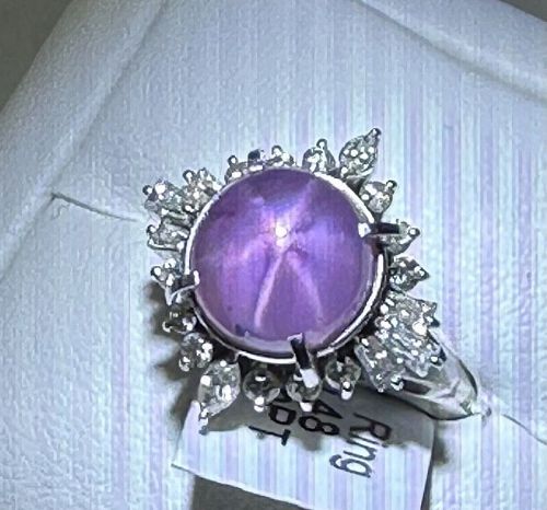 Superb Sri Lanka Purple 7.45ct Star Sapphire & Diamond Platinum Ring
