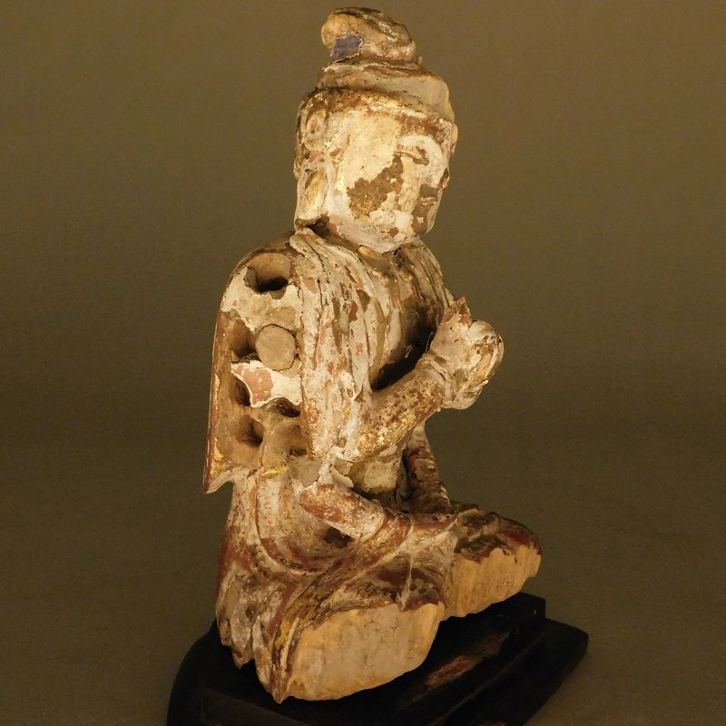 Late Song, Early Yuan Wood Sculpture Relic Multi-Armed Avalokiteshvara