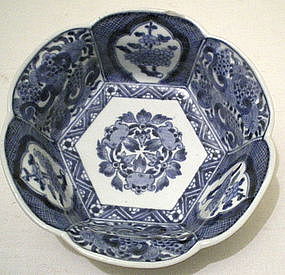 Kakiemon Style Blue and White Bowl