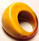 CARAMEL COLOR BAKELITE RING