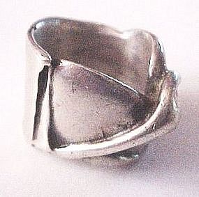 KARRAM Sterling Modernist Ring