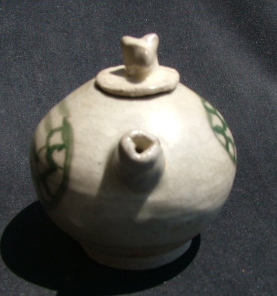 Rare and PERFECT Yue Yao Small Lidded Ewer