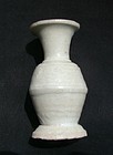 Song White Glaze Vase