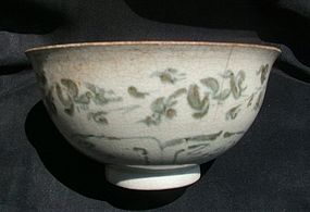 A Large Annamese Blue and White Bowl (17 cm)