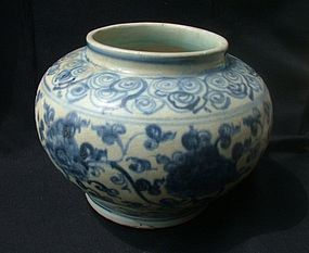 Large Early Ming Blue  And White Jar ( W 22 cm)